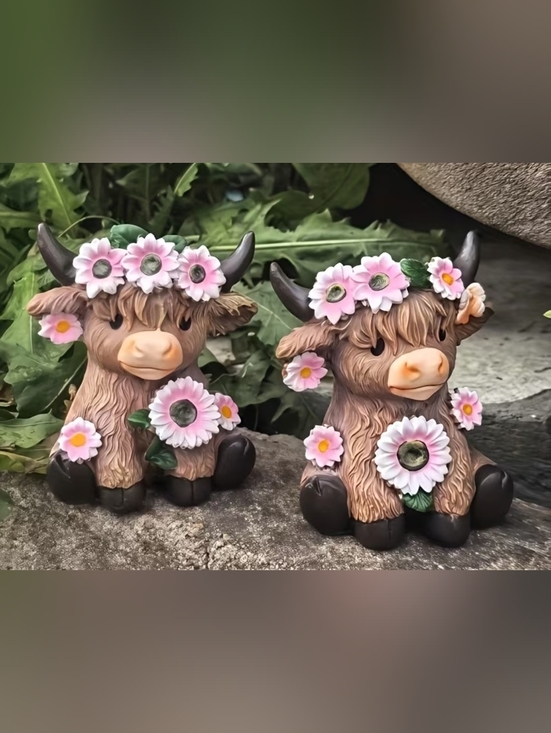 Other - Adorable Brown Highland Cow Planters with Pink Flowers - Home Accents